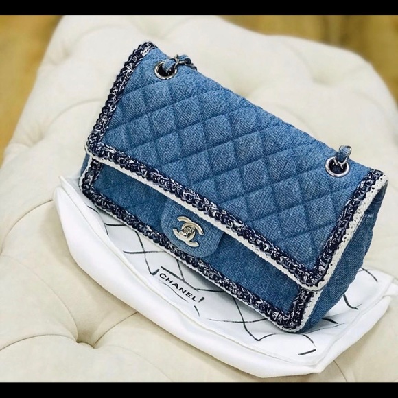 ❗️SOLD❗️2019 🔥Chanel Denim Medium Flap Bag! - Picture 6 of 6